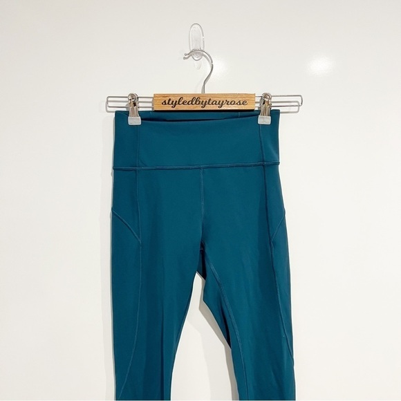 Lululemon In Movement Tight 25" *Everlux in Bermuda Teal - Picture 7 of 10